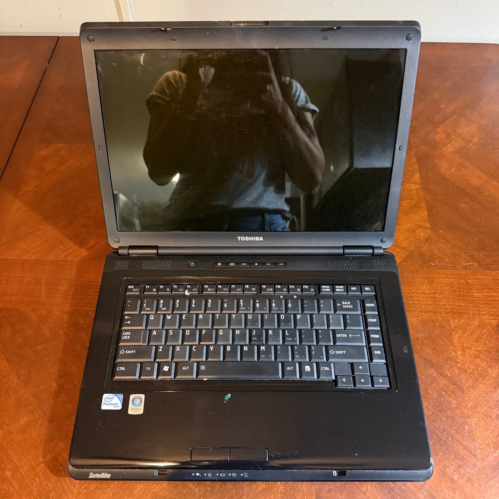 Toshiba Satellite L305-S5921 Laptop Intel Pentium Windows Vista Black only parts